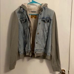 Hollister Crop Jean Jacket | Sherpa Lining